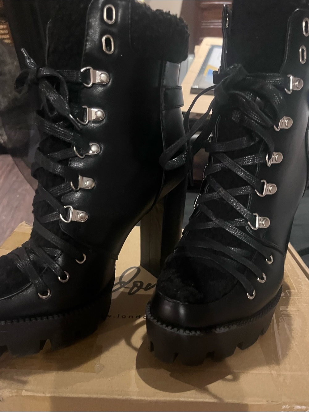 Women’s Black Shearling-Trim Lug Heeled Ankle Boots - Picture 3 of 6